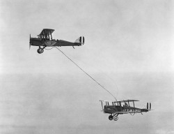 Refueling,_1923.jpg